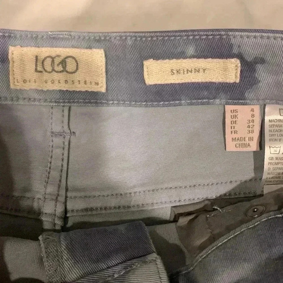 LOGO by Lori Goldstein High Rise Cloud Print Skinny Jeans - Picture 5 of 5